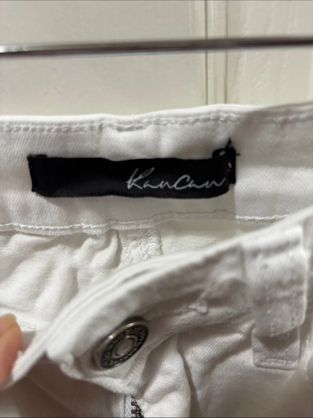 KanCan White High-Rise Denim Shorts - Picture 3 of 4